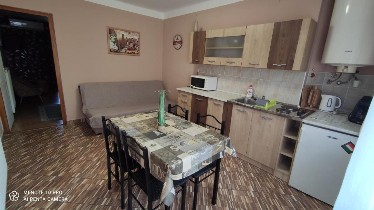 Apartman Edit Harkany Bagian luar foto